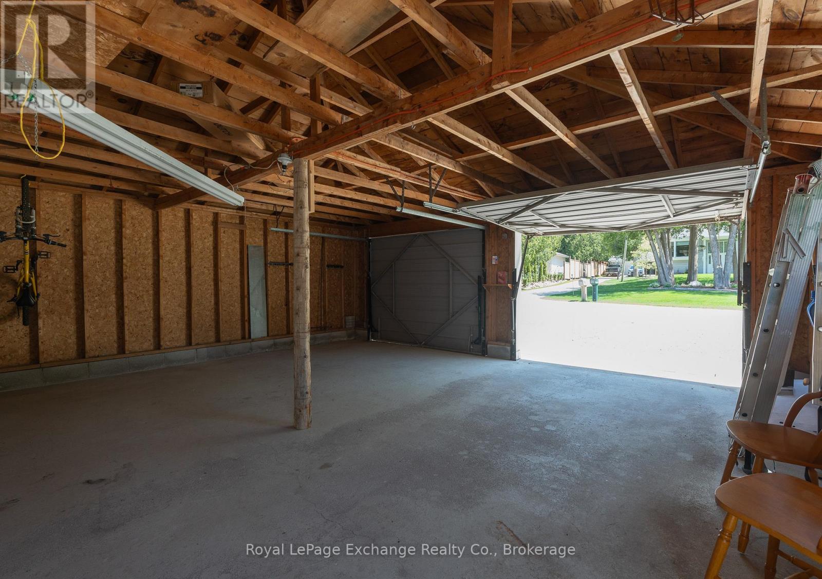 60 Victoria Street, Kincardine, Ontario  N0G 2T0 - Photo 37 - X12157212