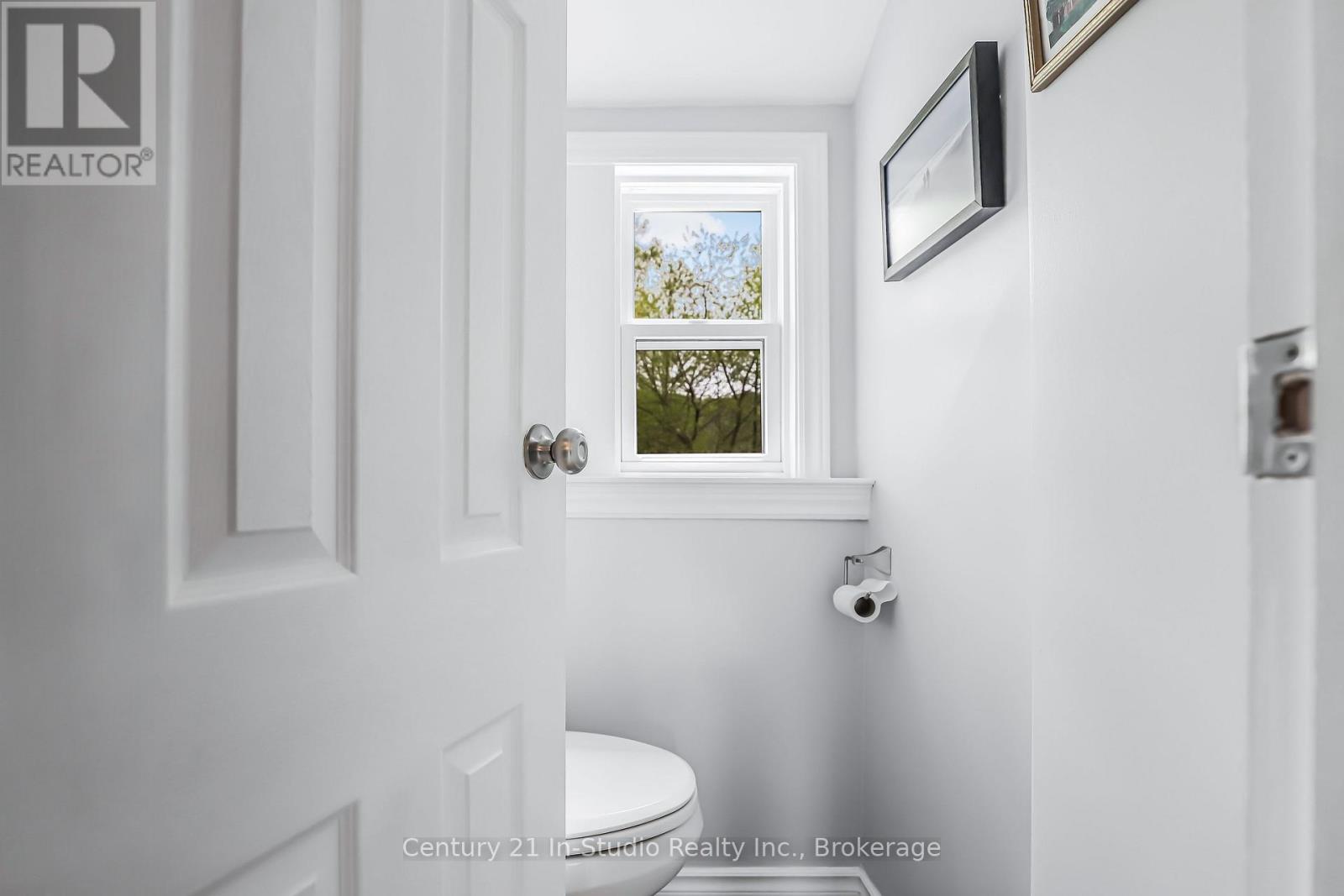 382 2nd Avenue Se, Georgian Bluffs, Ontario  N4K 5T1 - Photo 32 - X12157362