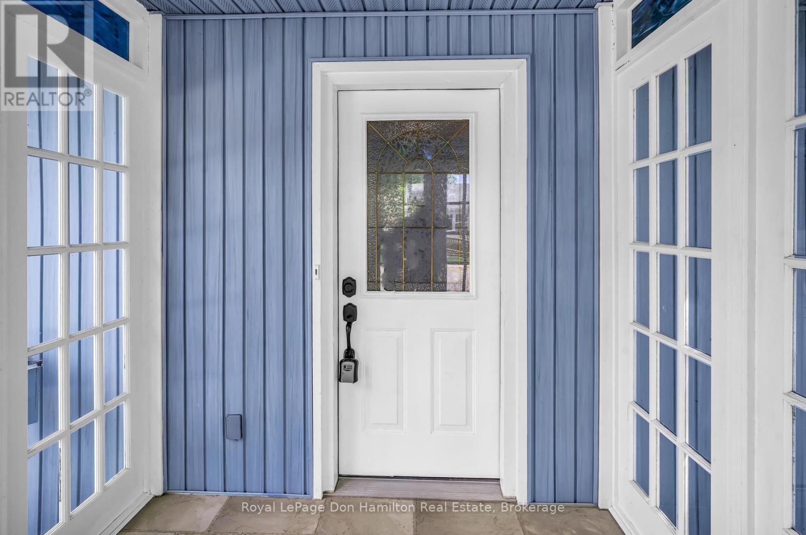 239 Jones Street, Goderich, Ontario  N7A 3B9 - Photo 6 - X12157660