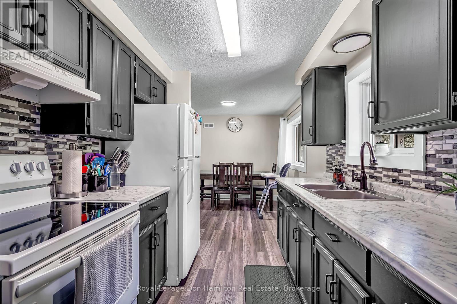 717 Ainley Street, Huron East, Ontario  N0G 1H0 - Photo 11 - X12157667