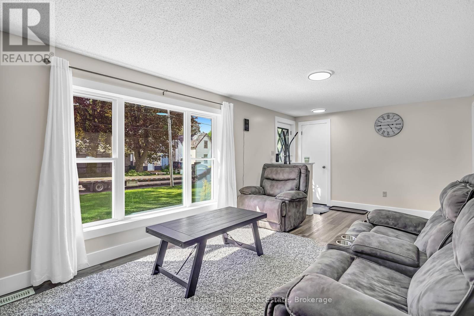 717 Ainley Street, Huron East, Ontario  N0G 1H0 - Photo 17 - X12157667