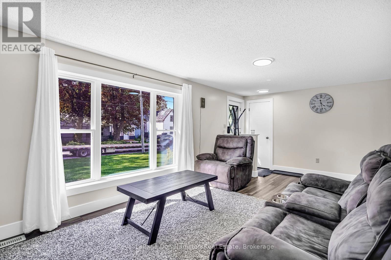 717 Ainley Street, Huron East, Ontario  N0G 1H0 - Photo 20 - X12157667