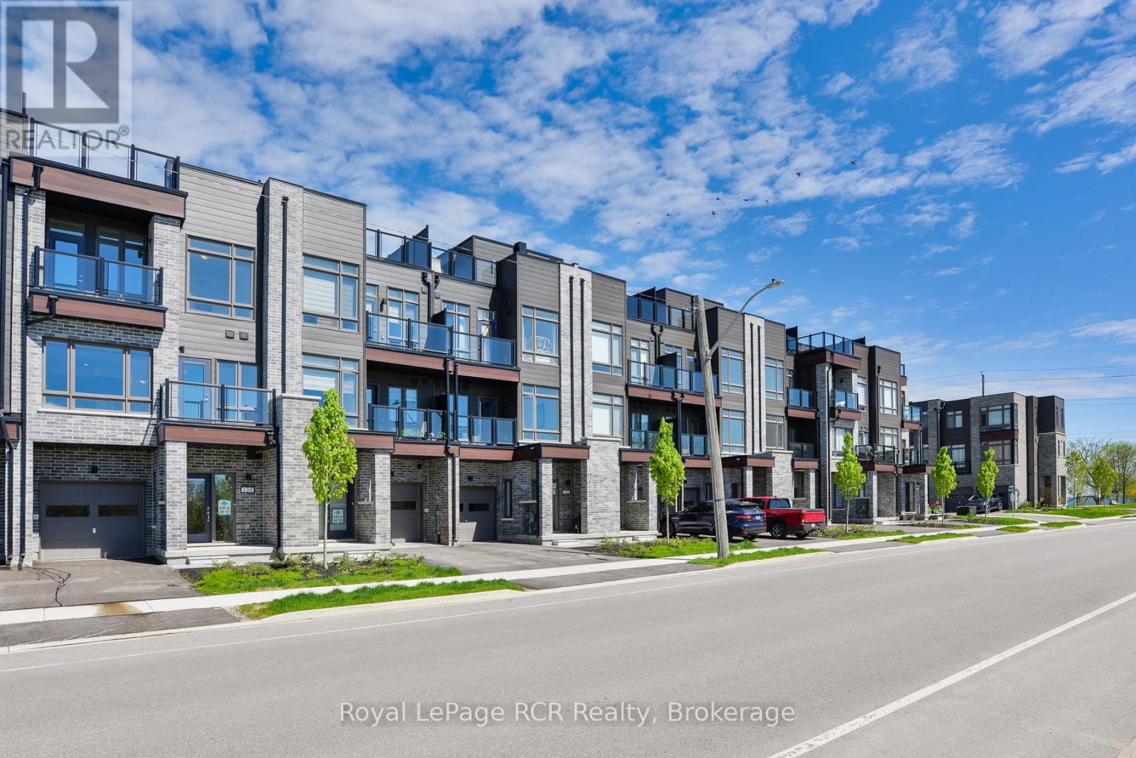 150 Elgin Street, Orillia, Ontario  L3V 8P7 - Photo 2 - S12157710