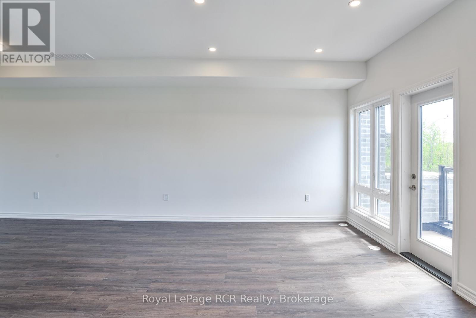 134 Elgin Street, Orillia, Ontario  L3V 8P7 - Photo 15 - S12157725