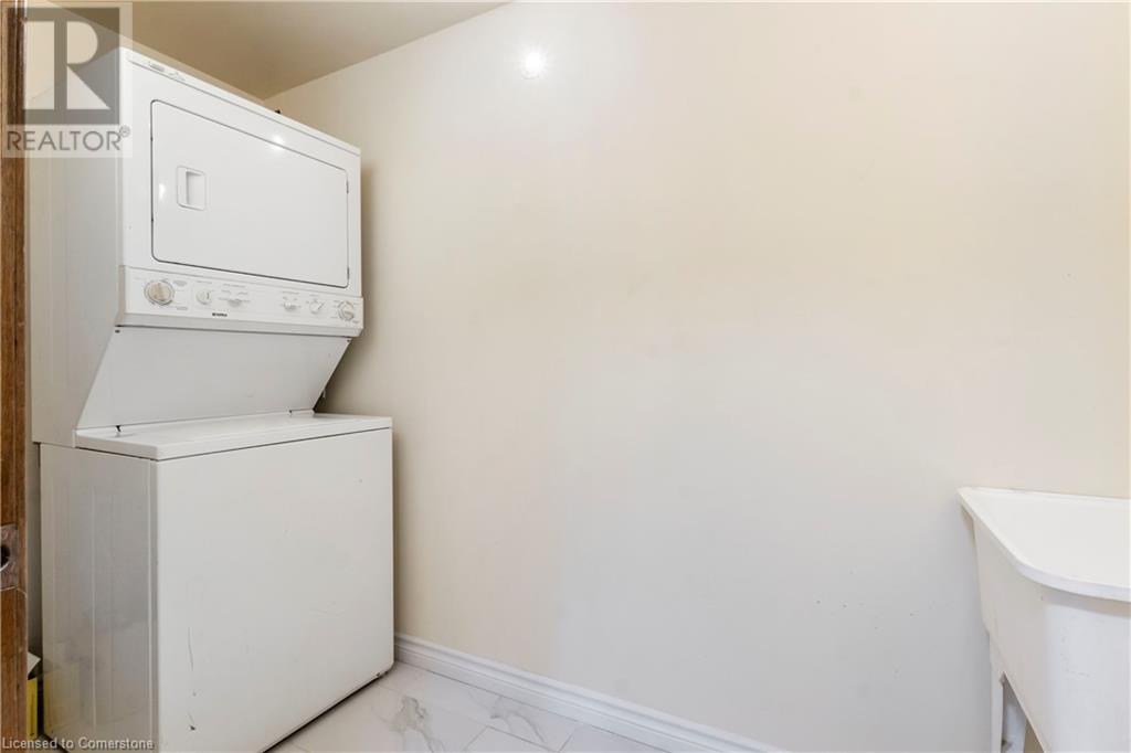 413 Carson Drive, Kitchener, Ontario  N2B 2W5 - Photo 10 - 40687899