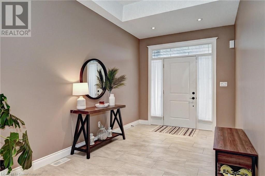 220 Ladyslipper Drive, Waterloo, Ontario  N2V 0E2 - Photo 10 - 40730107