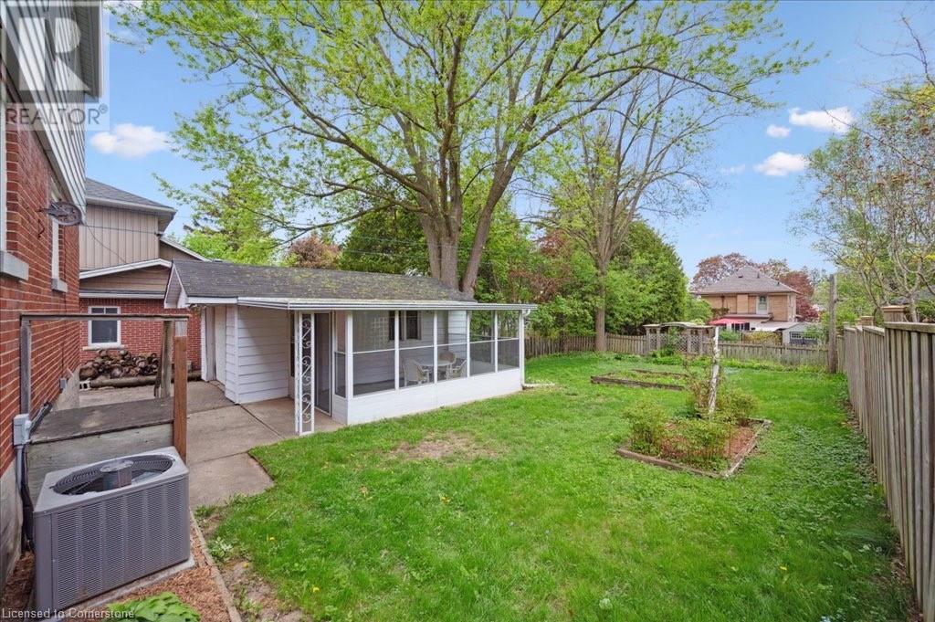 78 Roslin Avenue S, Waterloo, Ontario  N2L 2H1 - Photo 36 - 40727712