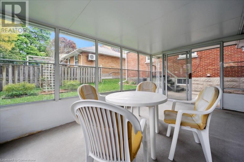 78 Roslin Avenue S, Waterloo, Ontario  N2L 2H1 - Photo 41 - 40727712