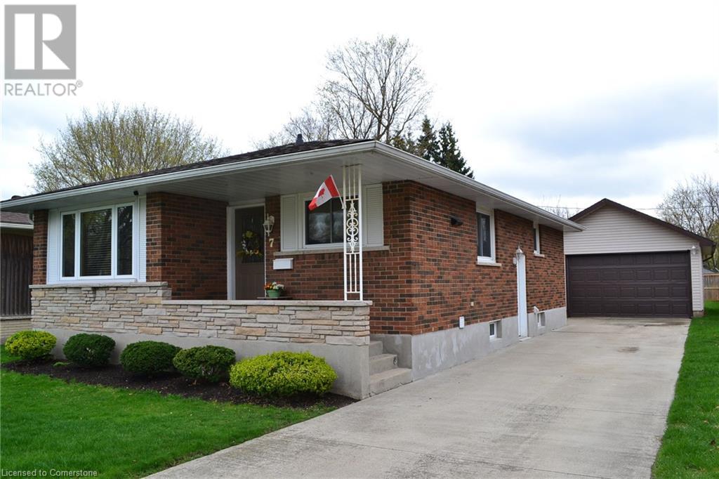 7 Mourningdove Crescent, Elmira, Ontario  N3B 1E2 - Photo 2 - 40724735