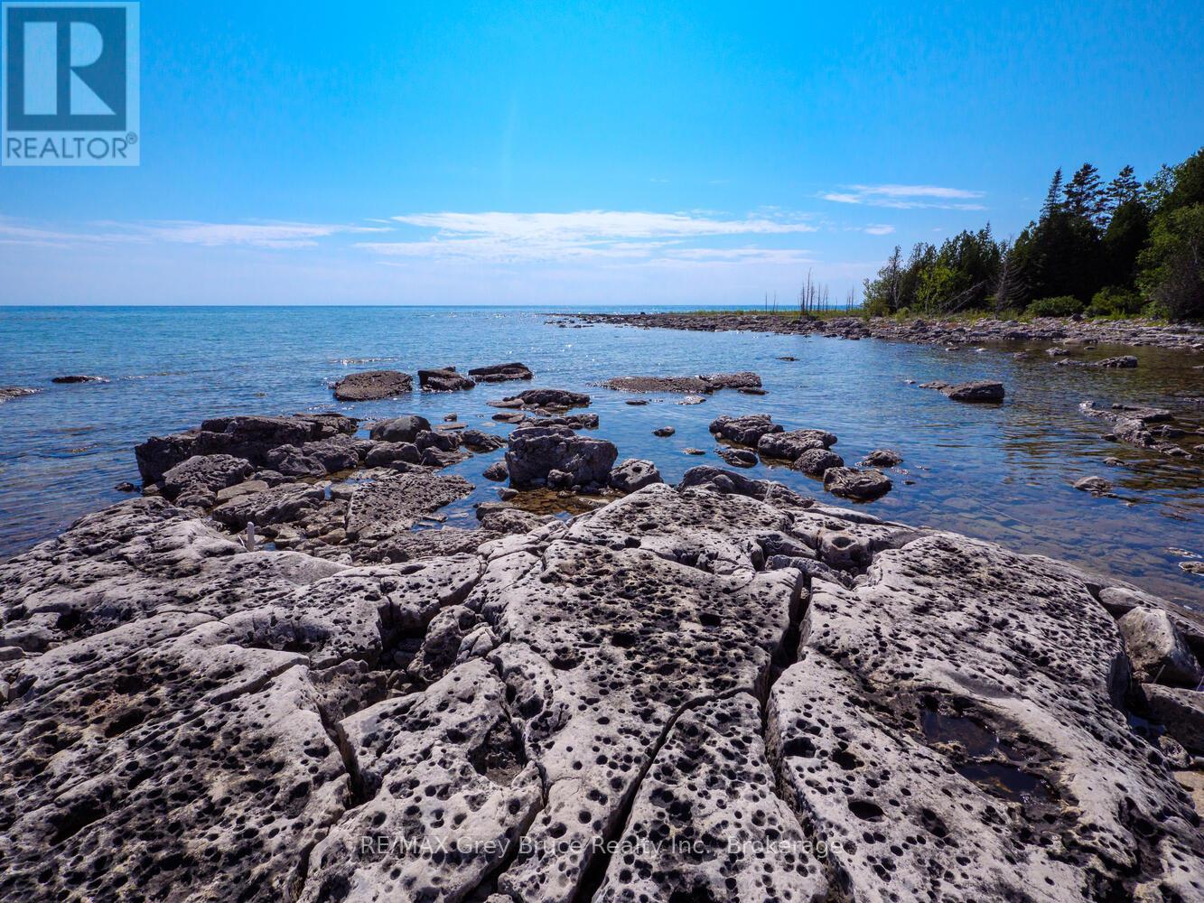 157 Zorra Drive, Northern Bruce Peninsula, Ontario  N0H 2R0 - Photo 36 - X12157922