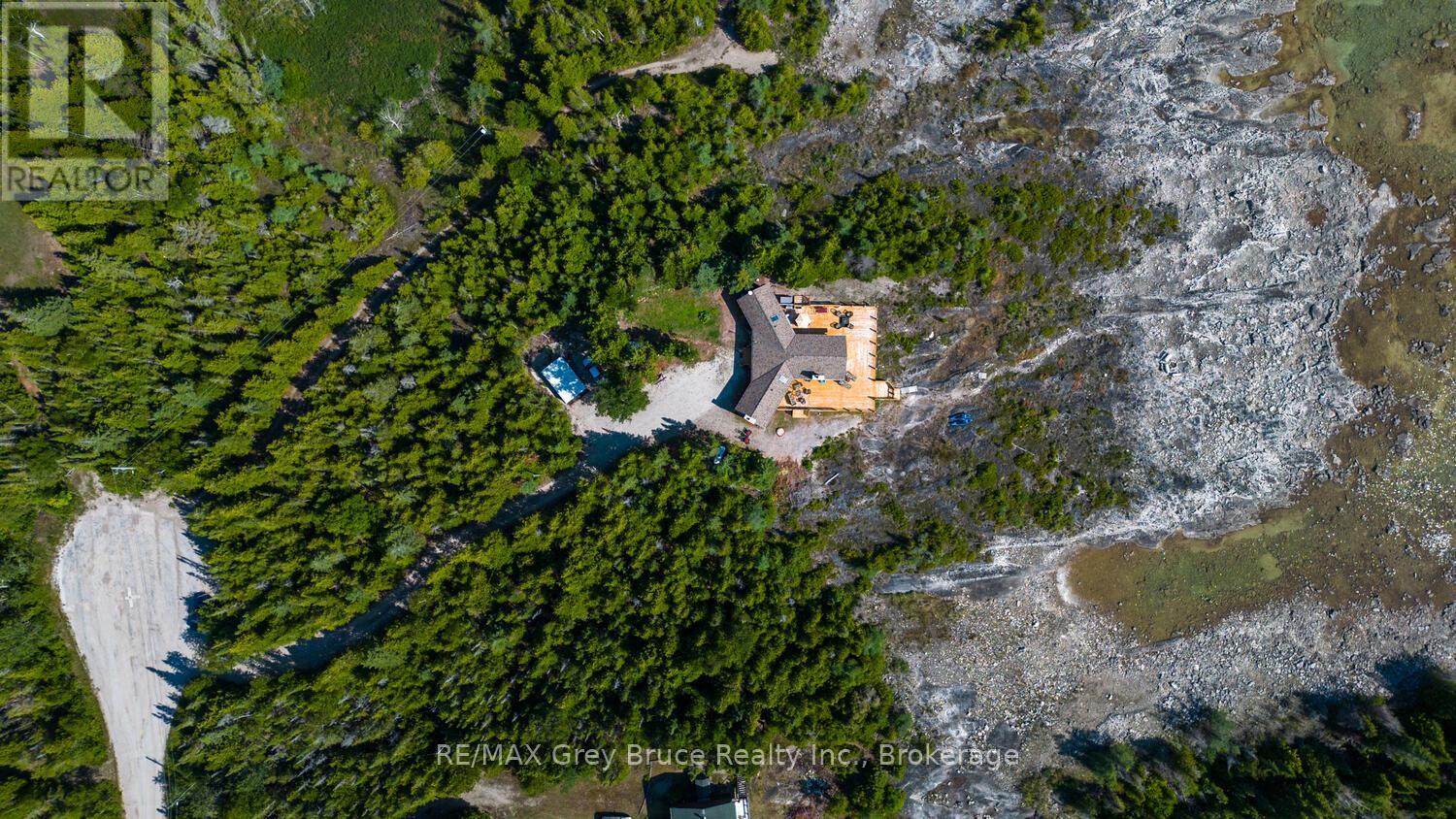 157 Zorra Drive, Northern Bruce Peninsula, Ontario  N0H 2R0 - Photo 9 - X12157922