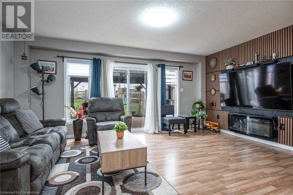 224 Westmeadow Drive, Kitchener, Ontario  N2N 3R1 - Photo 3 - 40722929