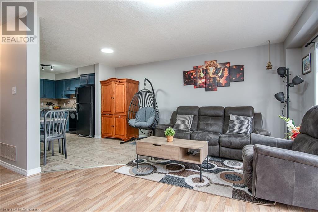 224 Westmeadow Drive, Kitchener, Ontario  N2N 3R1 - Photo 5 - 40722929