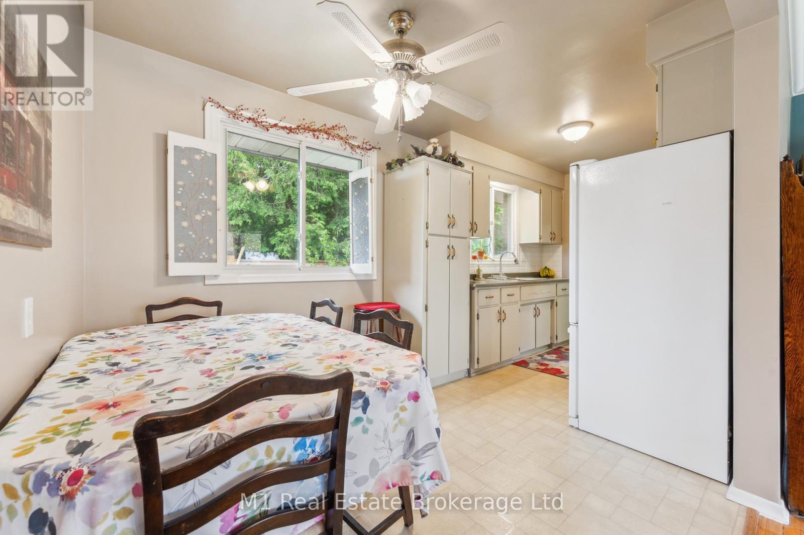 7 Golfview Road, Guelph, Ontario  N1E 1A3 - Photo 13 - X12157950