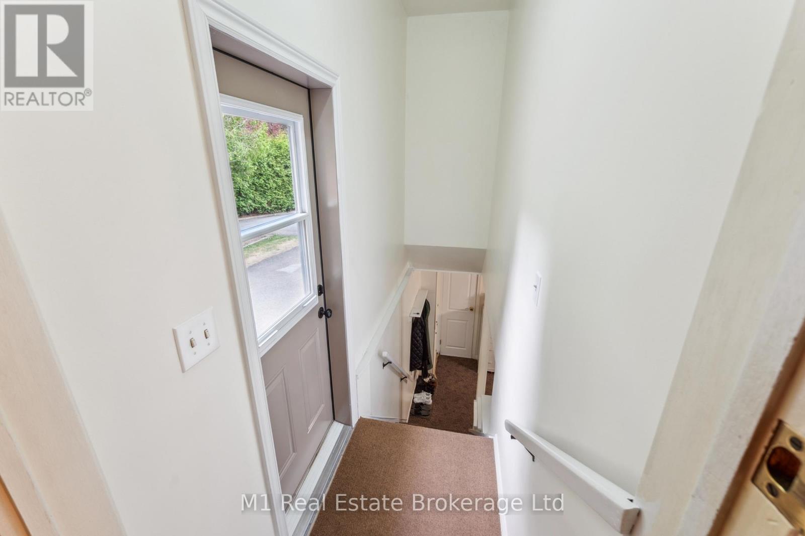 7 Golfview Road, Guelph, Ontario  N1E 1A3 - Photo 24 - X12157950