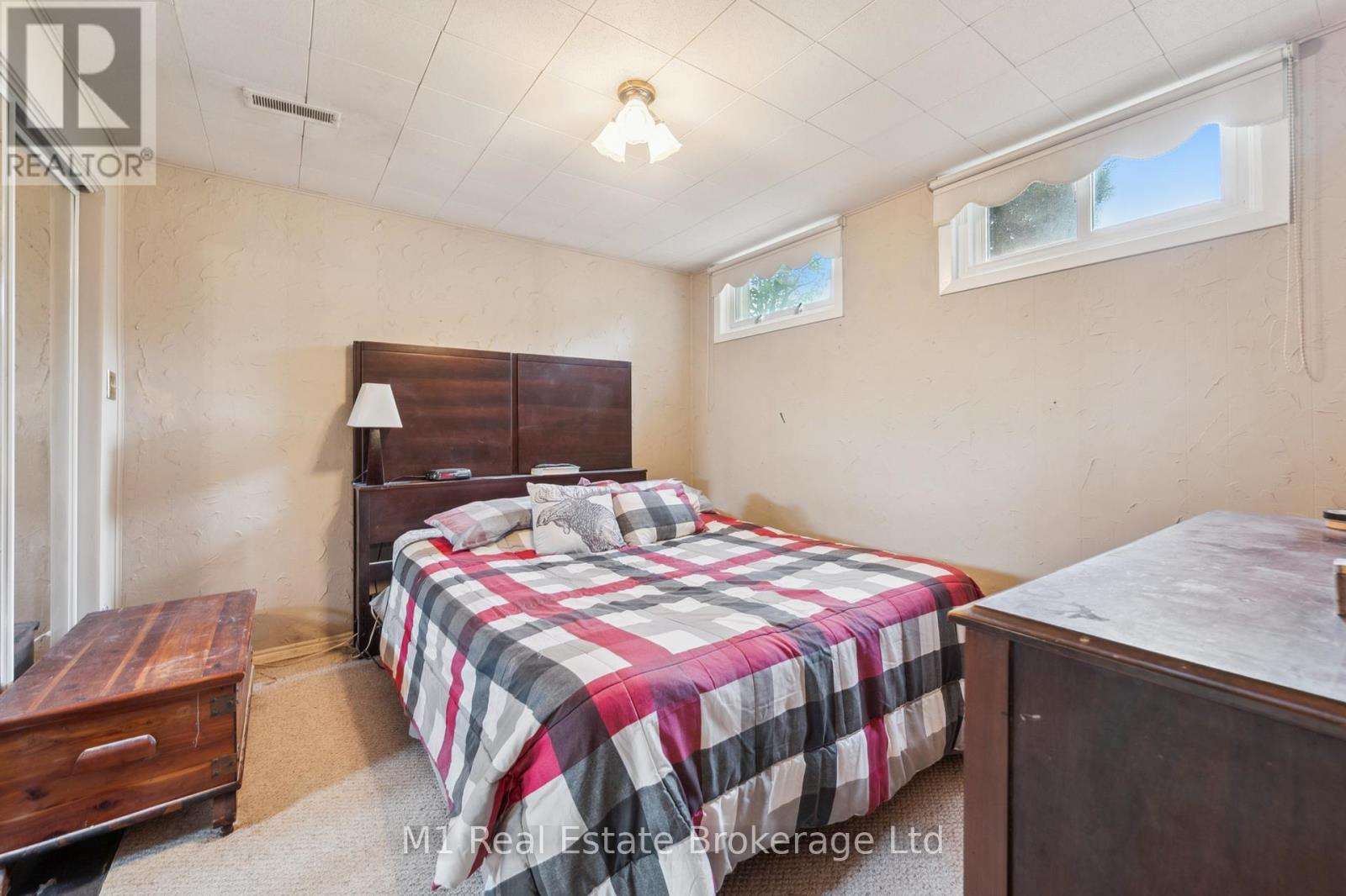 7 Golfview Road, Guelph, Ontario  N1E 1A3 - Photo 28 - X12157950