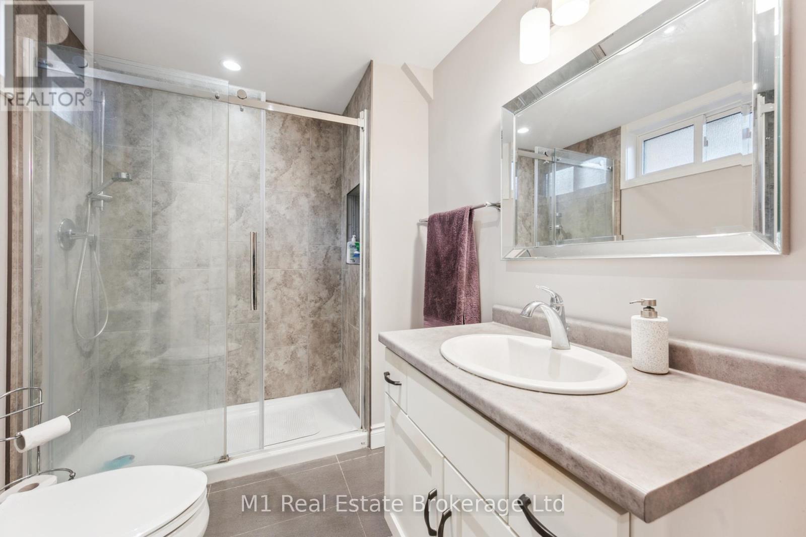 7 Golfview Road, Guelph, Ontario  N1E 1A3 - Photo 29 - X12157950