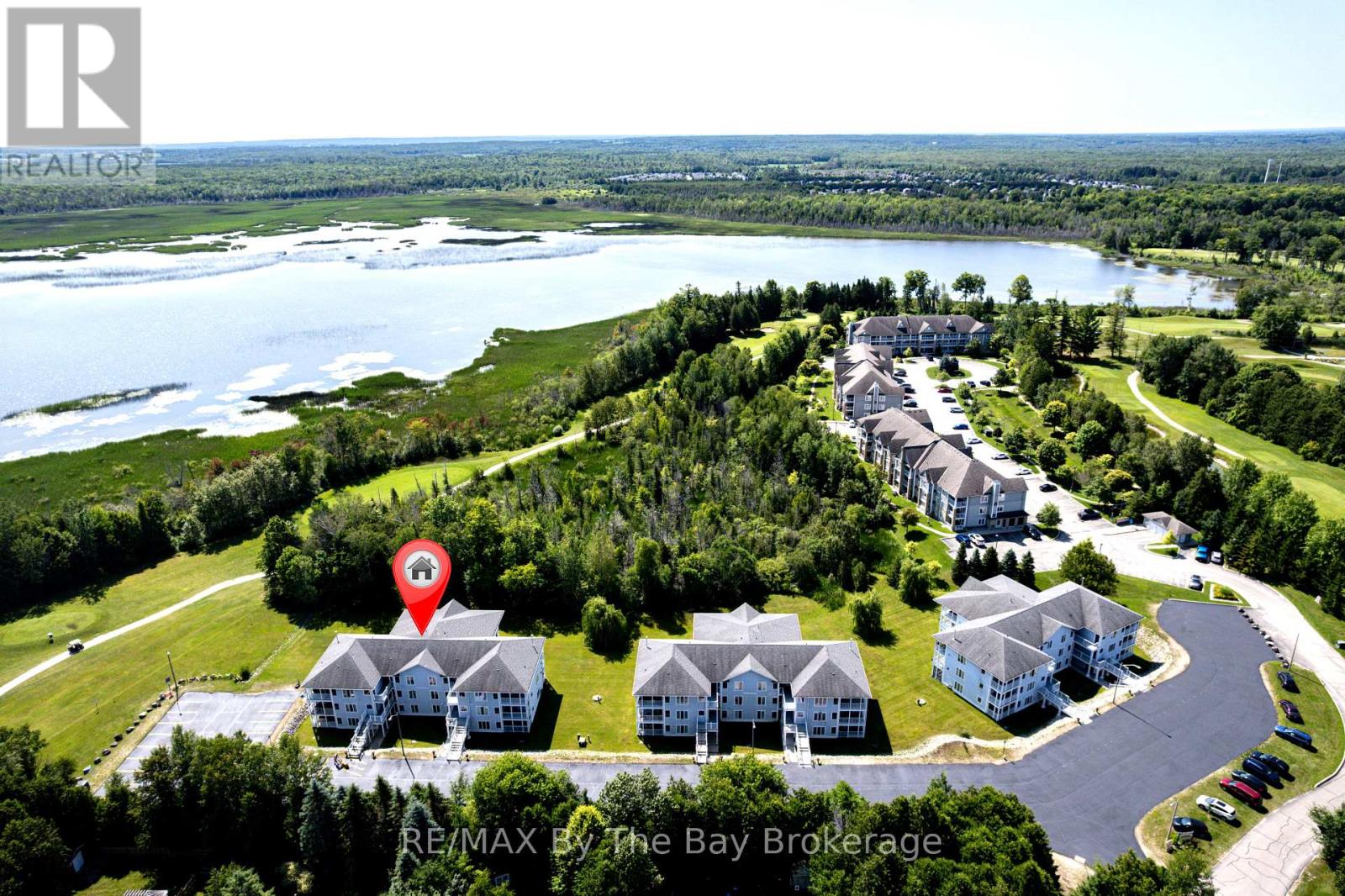 6 - 10 Mulligan Lane, Wasaga Beach, Ontario  L9Z 1C4 - Photo 2 - S12158045