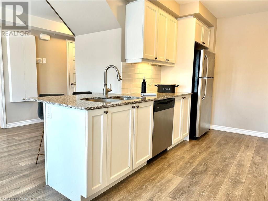 138 Daylily Lane, Kitchener, Ontario  N2R 0L7 - Photo 6 - 40730119