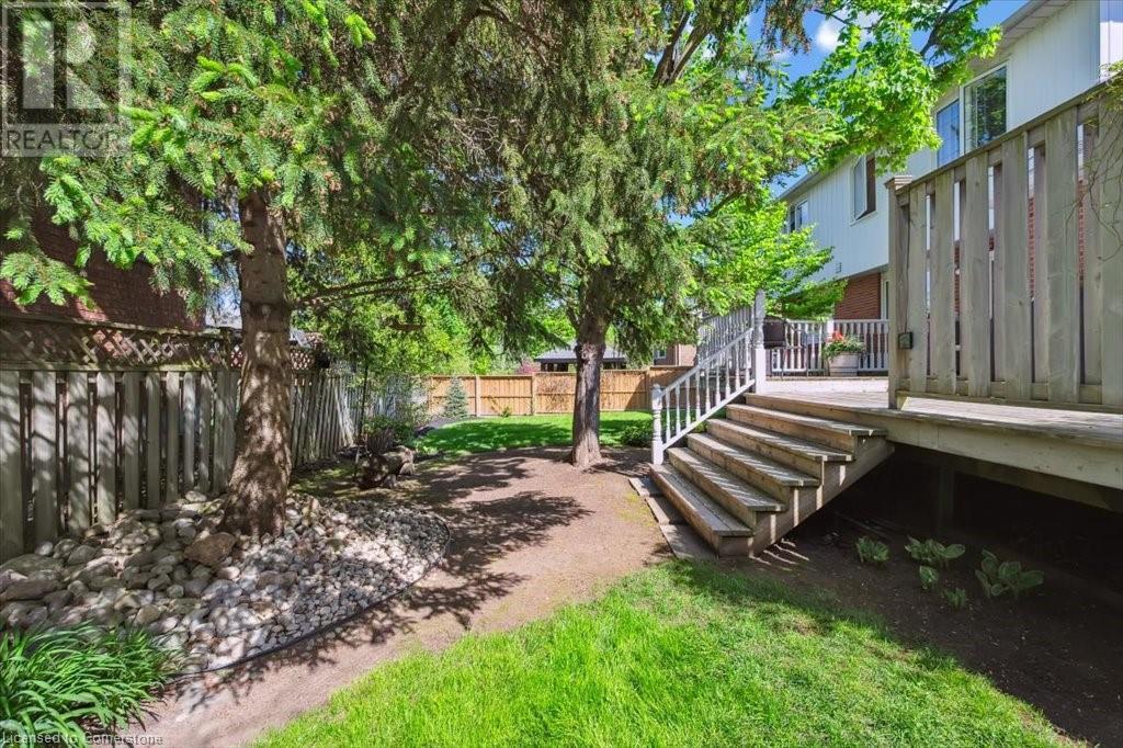 558 Hemingway Place, Waterloo, Ontario  N2T 1Z5 - Photo 37 - 40729139