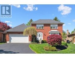 558 HEMINGWAY Place, Waterloo, Ontario