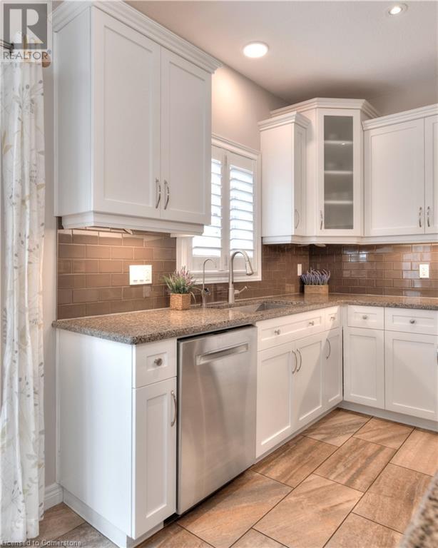 435 Rideau River Street, Waterloo, Ontario  N2V 2Y4 - Photo 16 - 40727037