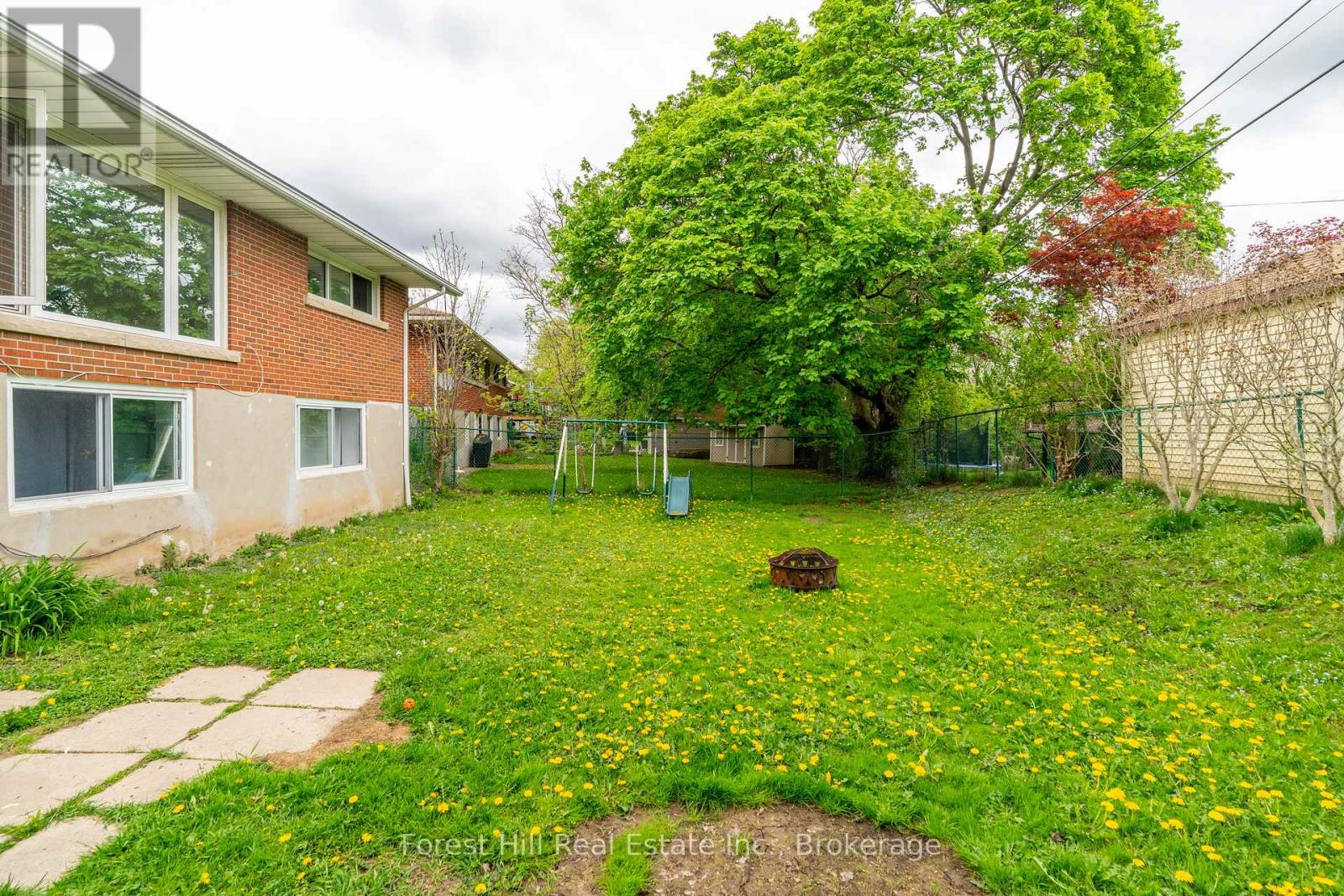 110 Stonybrook Drive, Kitchener, Ontario  N2M 4L7 - Photo 28 - X12158201