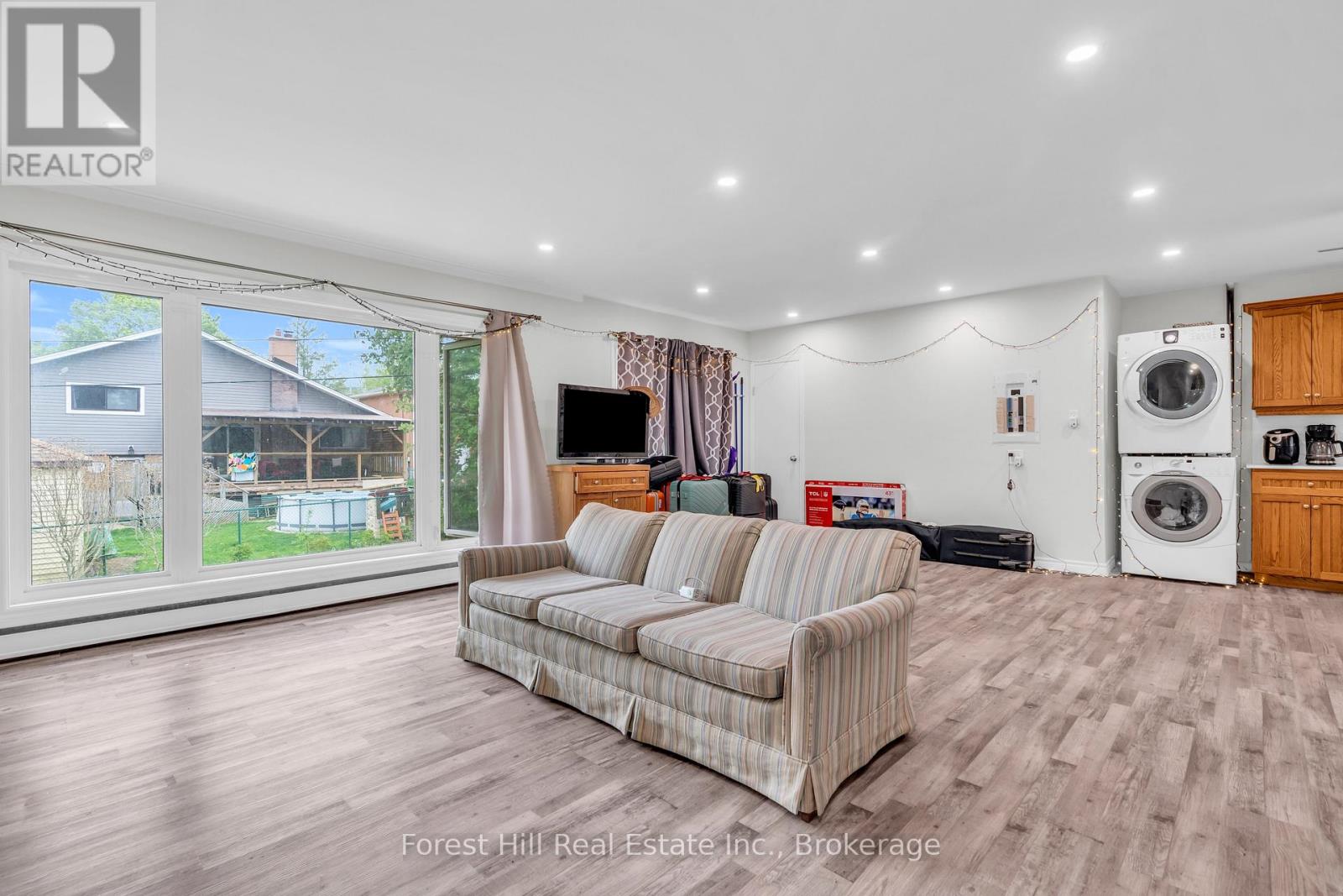 110 Stonybrook Drive, Kitchener, Ontario  N2M 4L7 - Photo 8 - X12158201