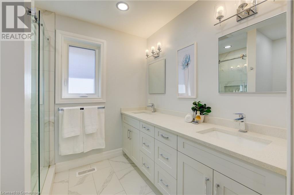 439 Northlake Drive, Waterloo, Ontario  N2V 1Y6 - Photo 19 - 40730060