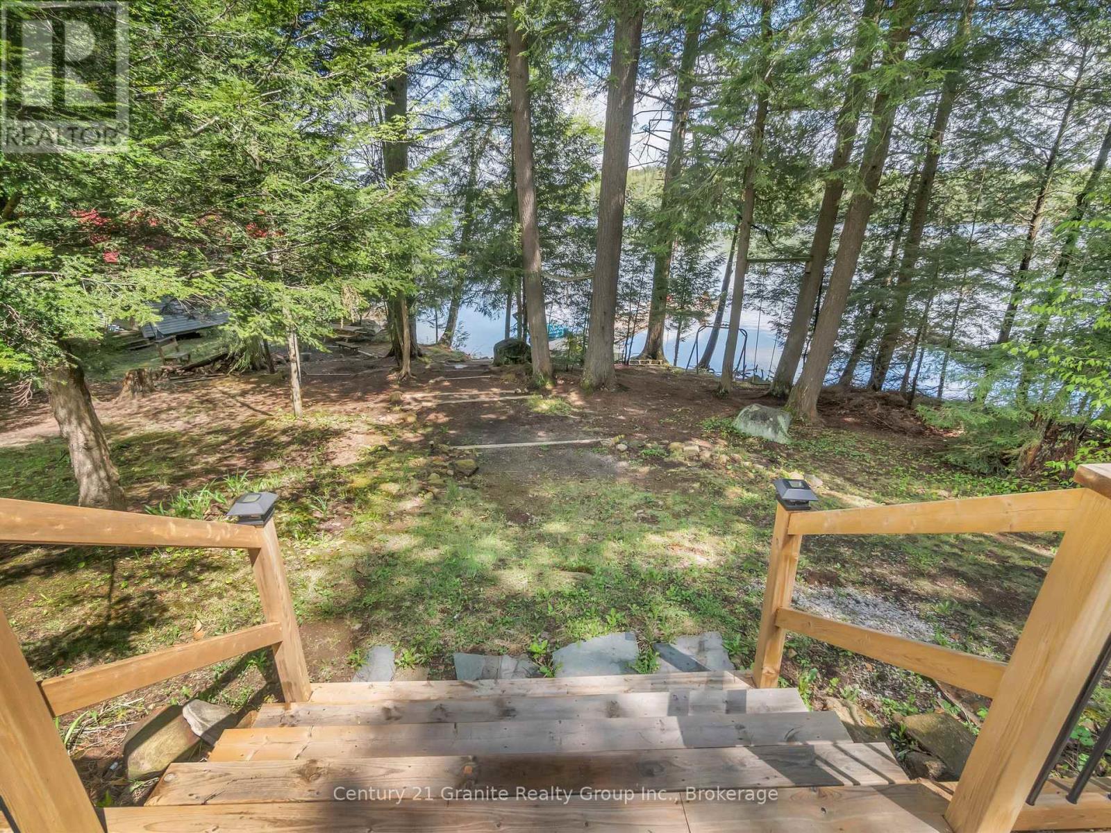 1120 S Clear Lake Road, Bracebridge, Ontario  P1L 1X1 - Photo 23 - X12158244