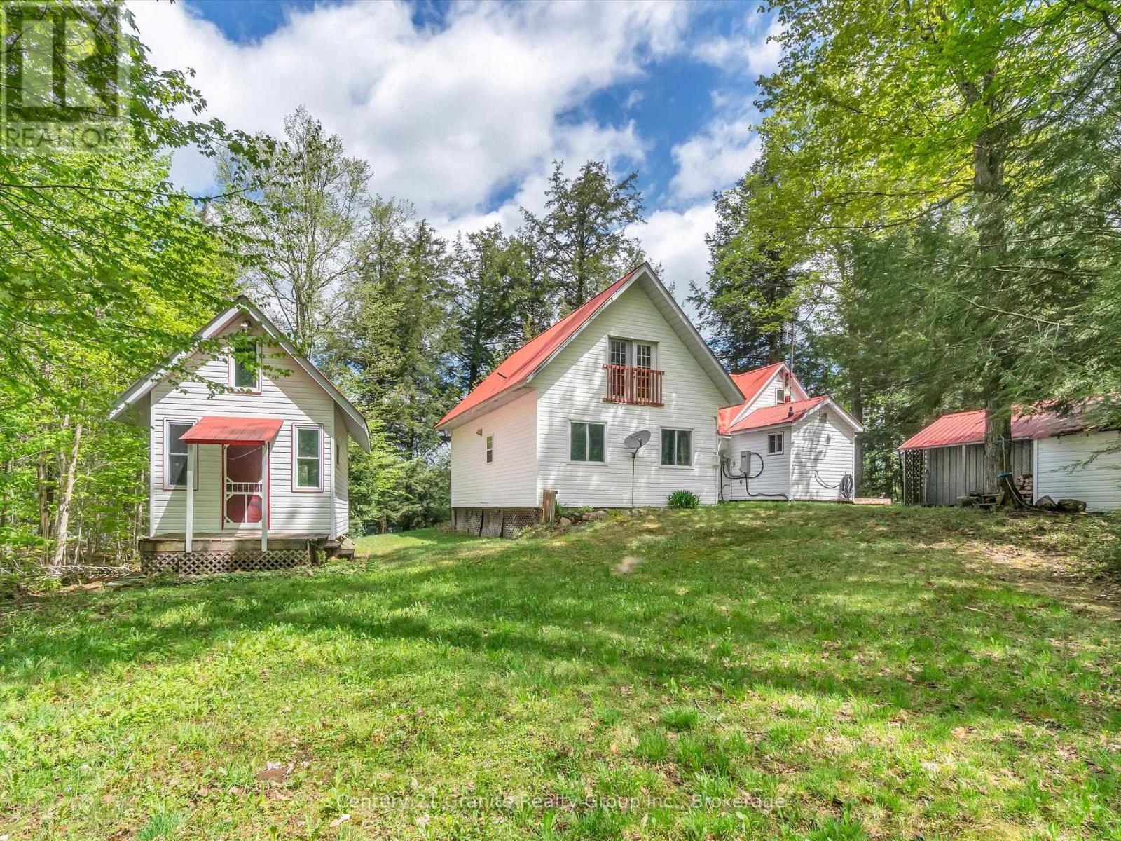 1120 S Clear Lake Road, Bracebridge, Ontario  P1L 1X1 - Photo 25 - X12158244