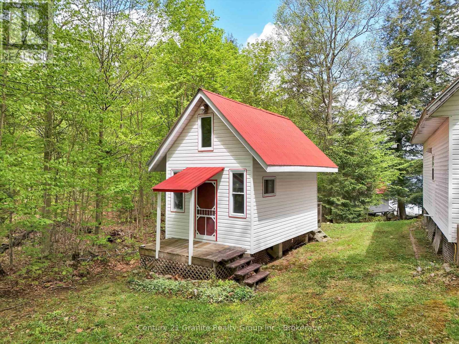 1120 S Clear Lake Road, Bracebridge, Ontario  P1L 1X1 - Photo 30 - X12158244