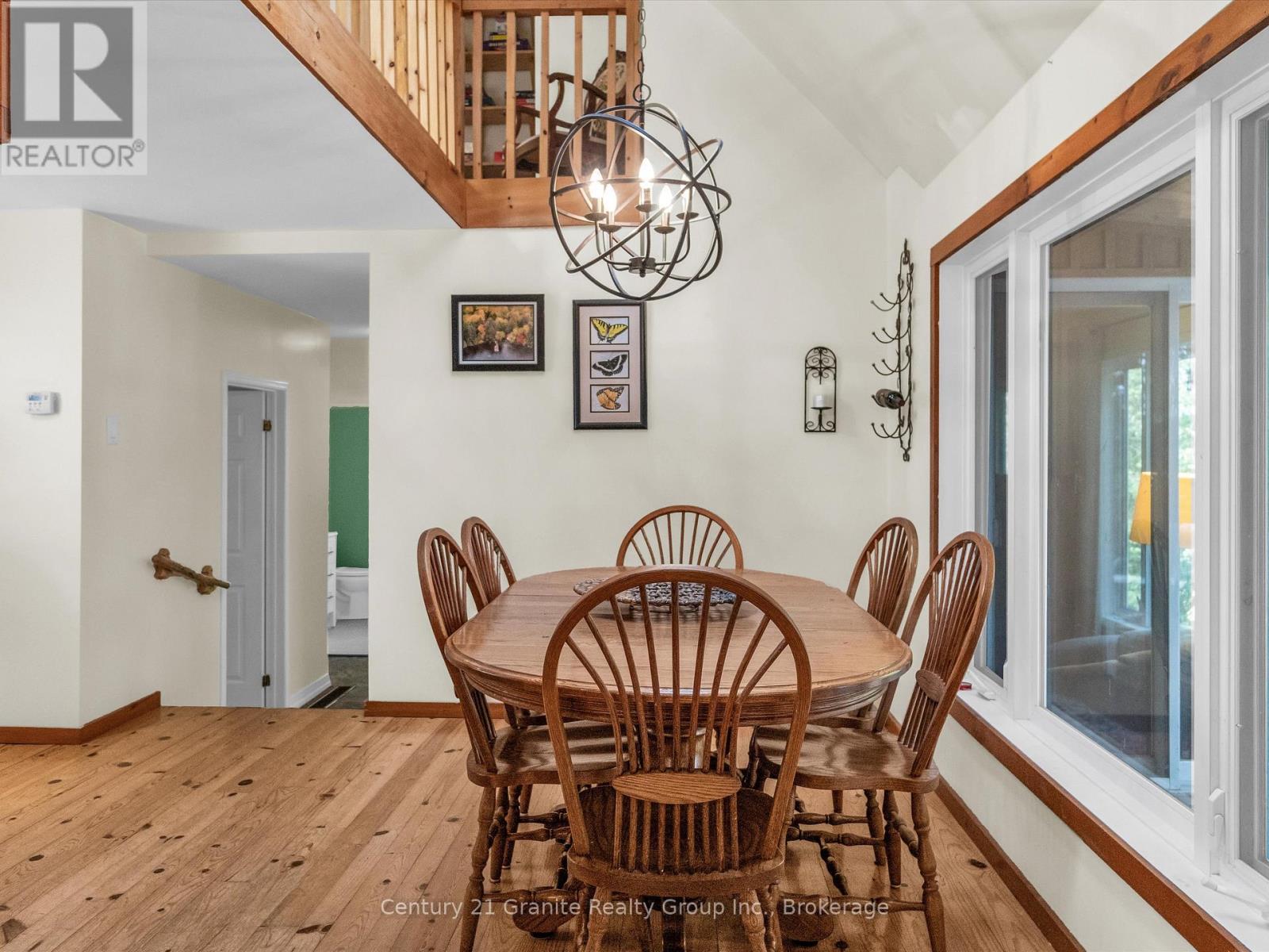 1120 S Clear Lake Road, Bracebridge, Ontario  P1L 1X1 - Photo 5 - X12158244