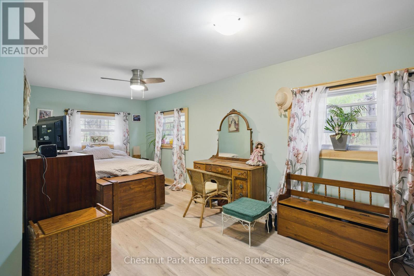 1258 Ravenscliffe Road, Huntsville, Ontario  P1H 2N5 - Photo 17 - X12158295