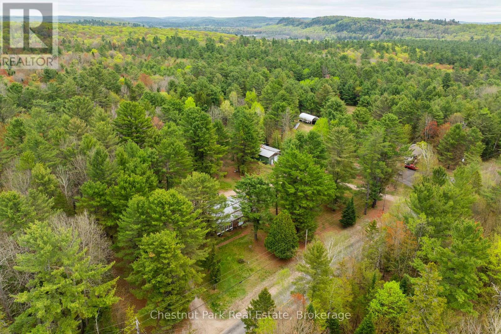1258 Ravenscliffe Road, Huntsville, Ontario  P1H 2N5 - Photo 36 - X12158295