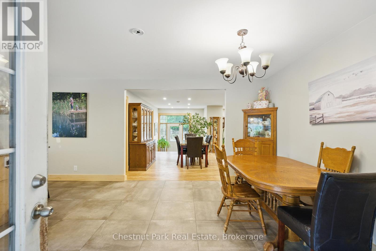 1258 Ravenscliffe Road, Huntsville, Ontario  P1H 2N5 - Photo 6 - X12158295