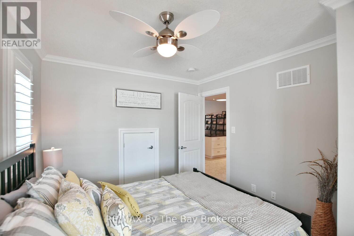 12 Garden Grove Crescent, Wasaga Beach, Ontario  L9Z 0E6 - Photo 25 - S12158520