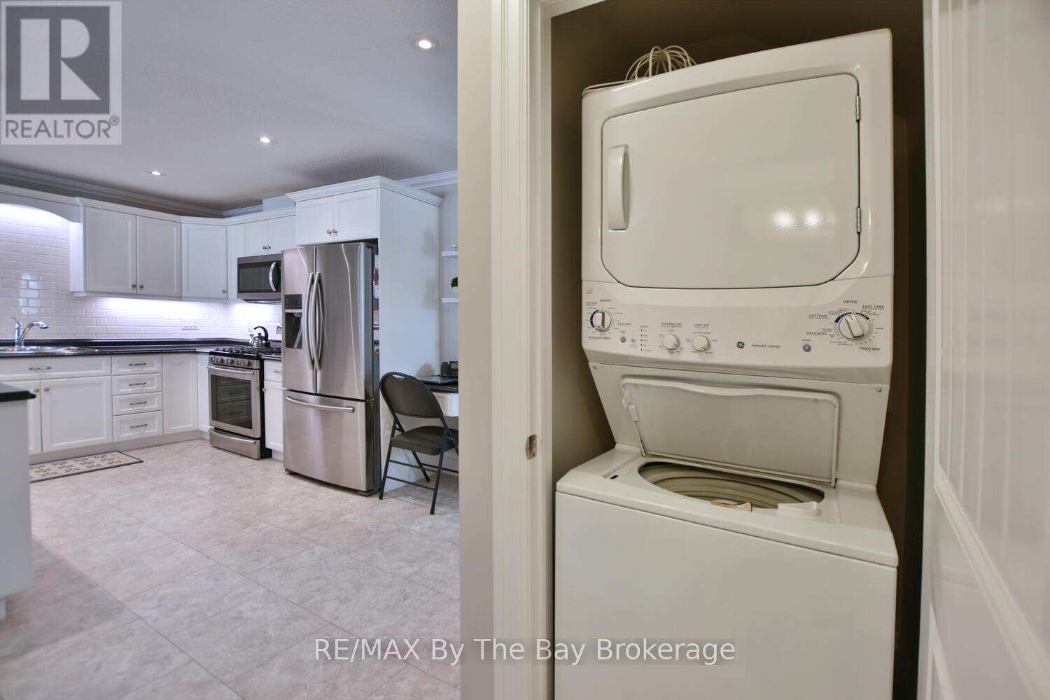 12 Garden Grove Crescent, Wasaga Beach, Ontario  L9Z 0E6 - Photo 27 - S12158520