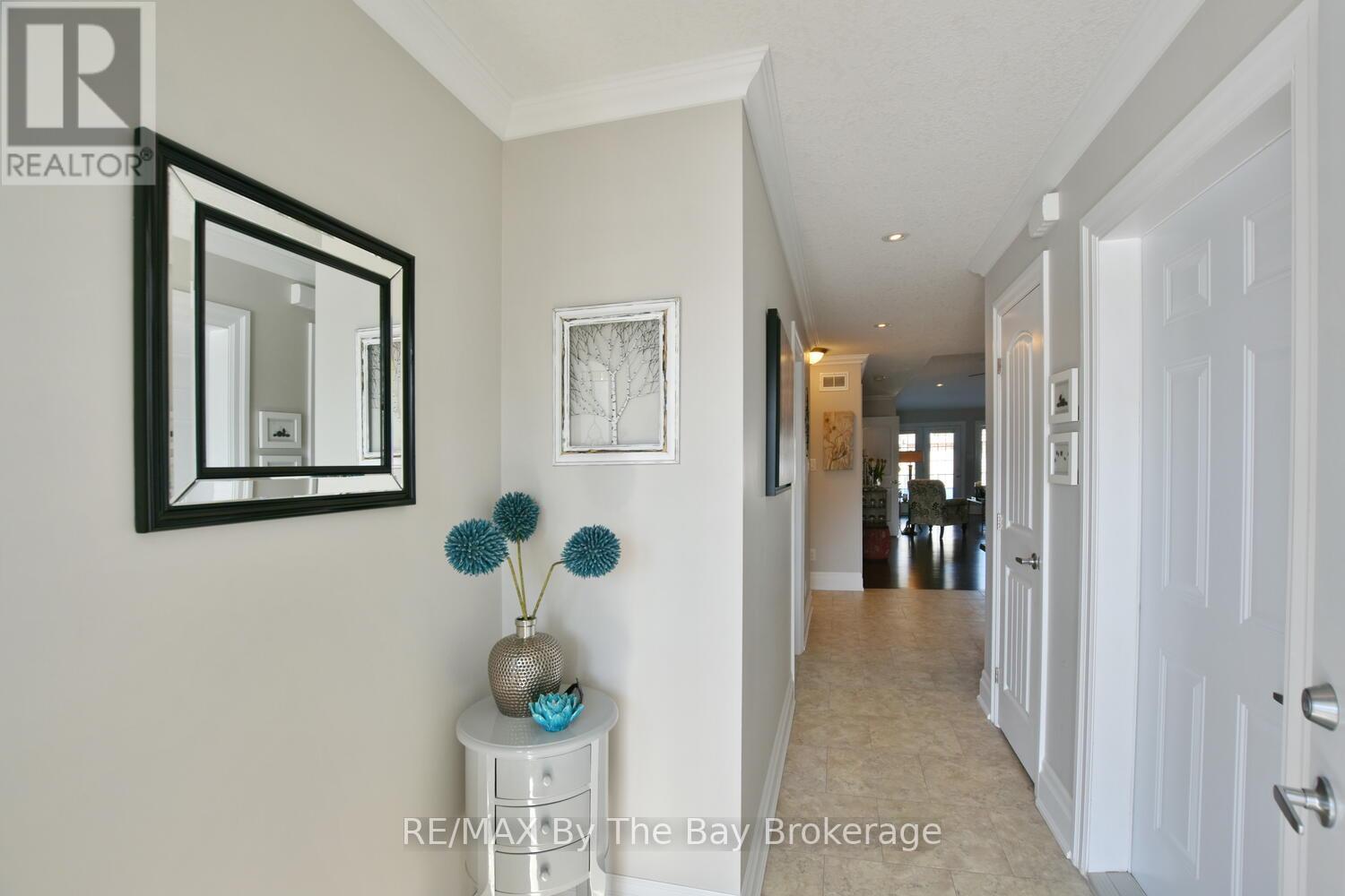 12 Garden Grove Crescent, Wasaga Beach, Ontario  L9Z 0E6 - Photo 4 - S12158520