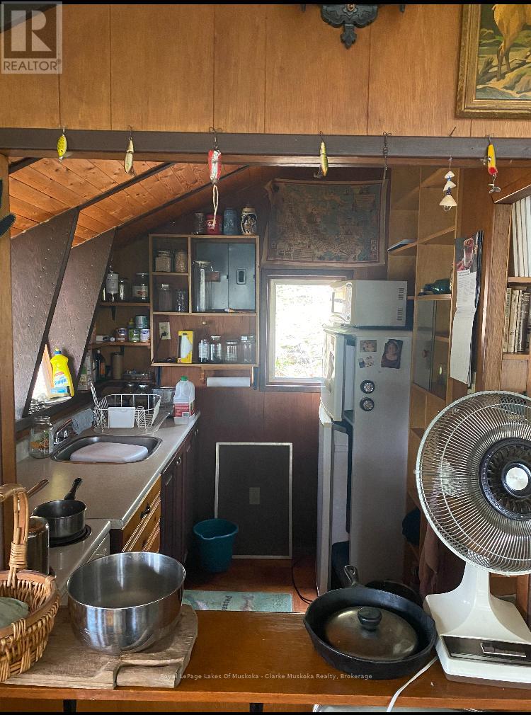 1083 Harrison Trail, Georgian Bay, Ontario  P0C 1H0 - Photo 5 - X12158460
