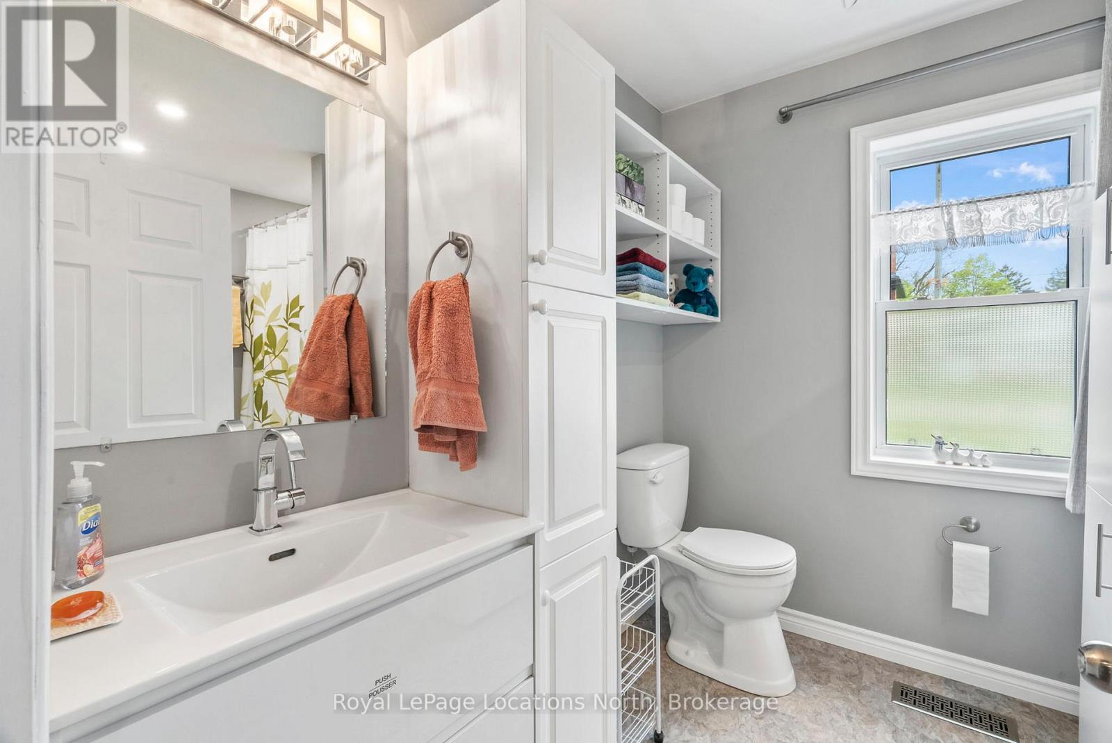 1071 6th Avenue W, Owen Sound, Ontario  N4K 5G8 - Photo 18 - X12158496
