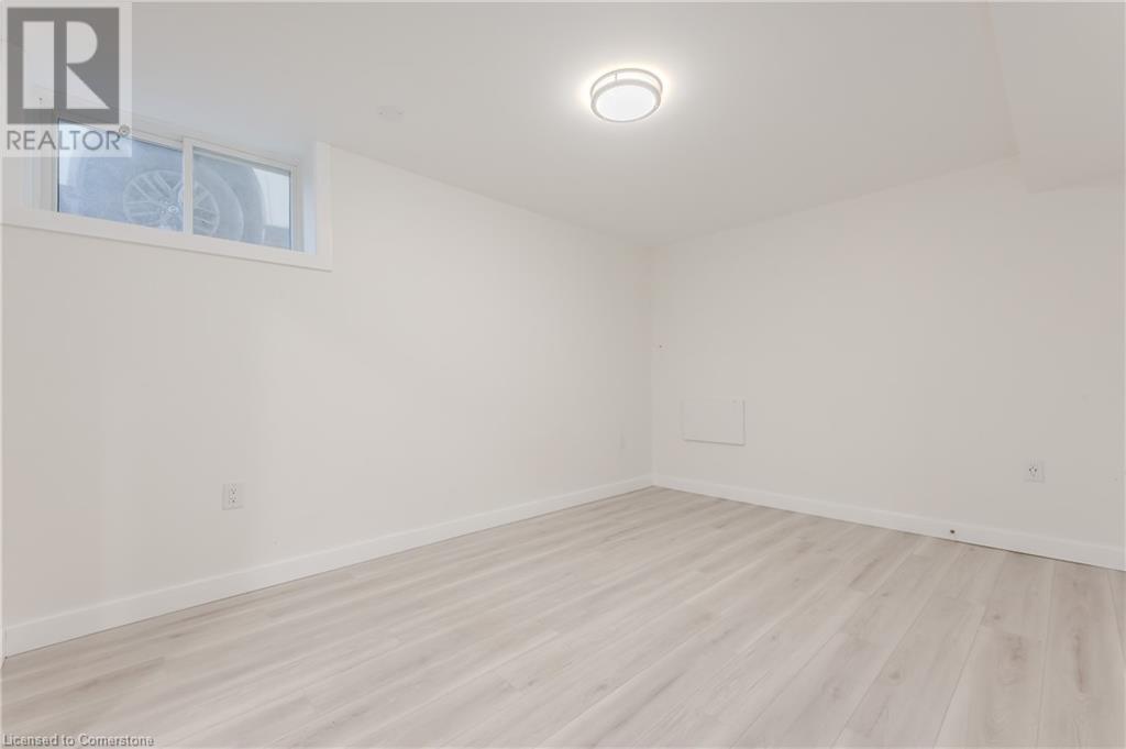 514 Fallingbrook Drive Unit# Lower, Waterloo, Ontario  N2L 4N3 - Photo 11 - 40730259