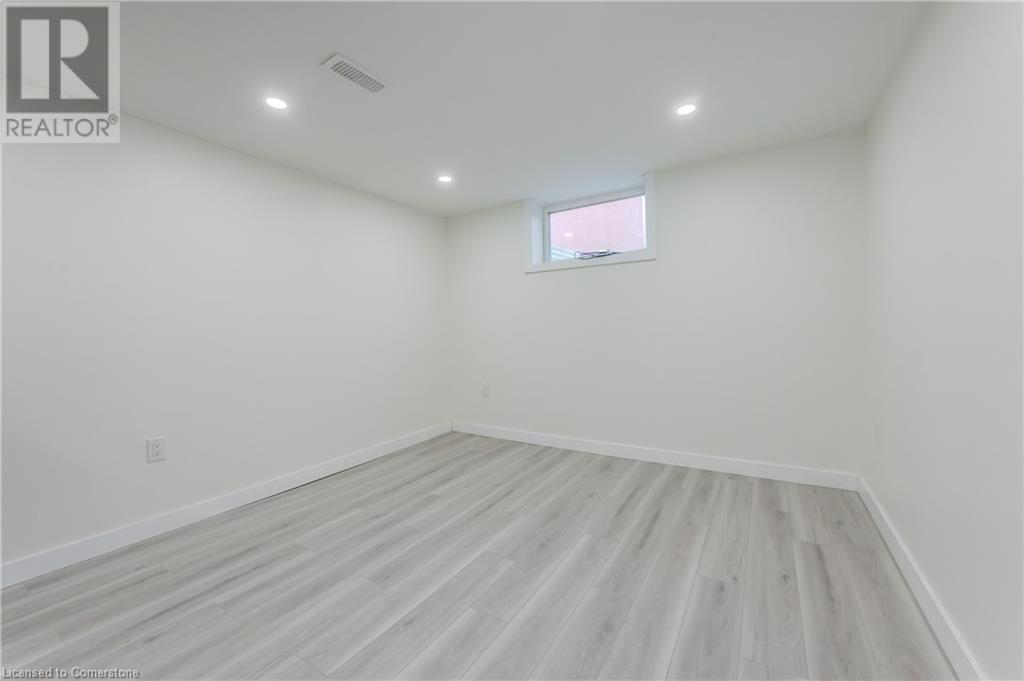 514 Fallingbrook Drive Unit# Lower, Waterloo, Ontario  N2L 4N3 - Photo 7 - 40730259