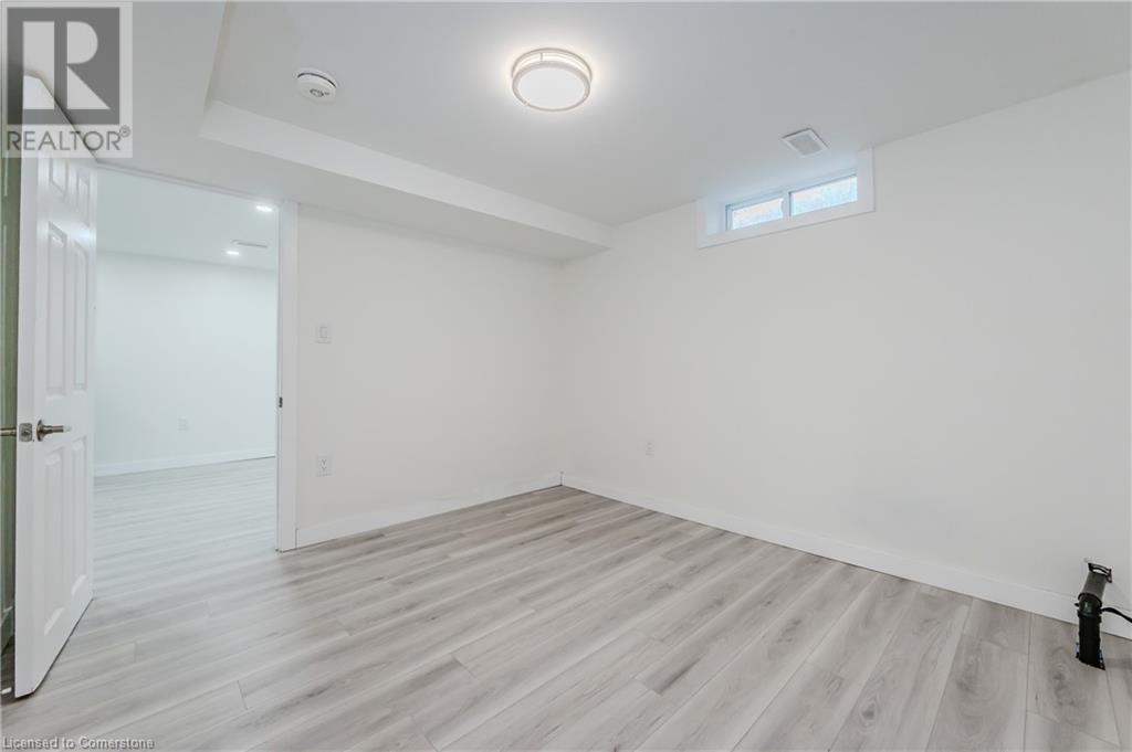 514 Fallingbrook Drive Unit# Lower, Waterloo, Ontario  N2L 4N3 - Photo 8 - 40730259