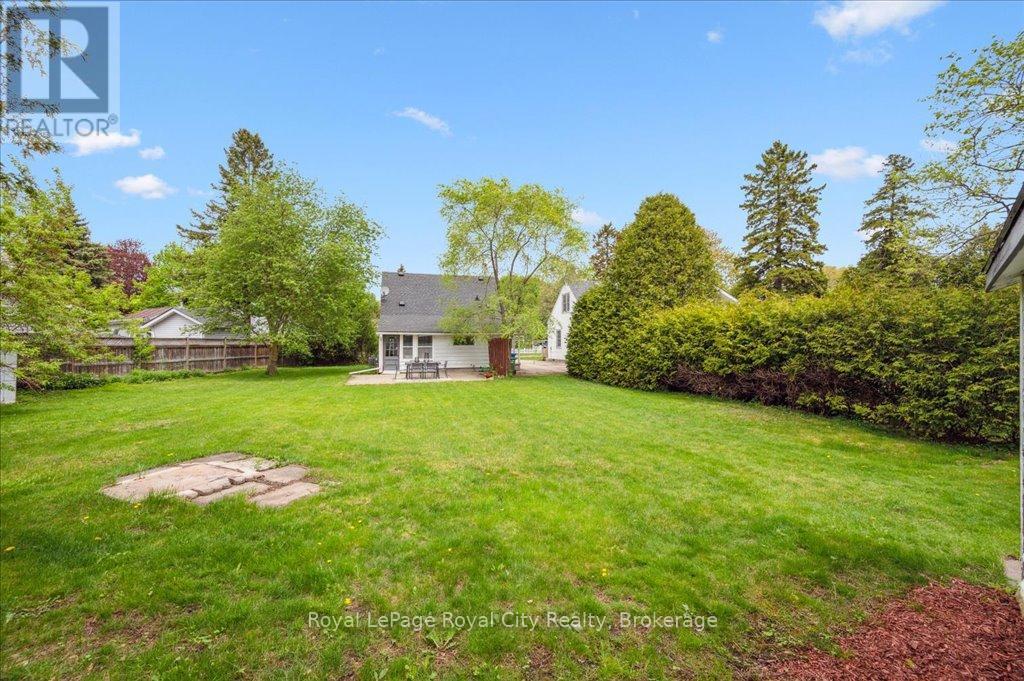 127 Memorial Crescent, Guelph, Ontario  N1H 6C2 - Photo 36 - X12158827