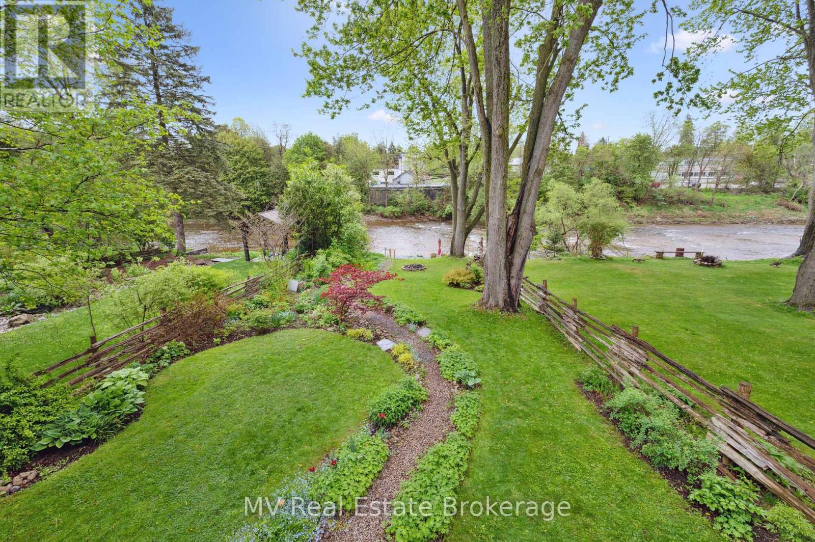 270 St Andrew Street E, Centre Wellington, Ontario  N1M 1R1 - Photo 2 - X12159004
