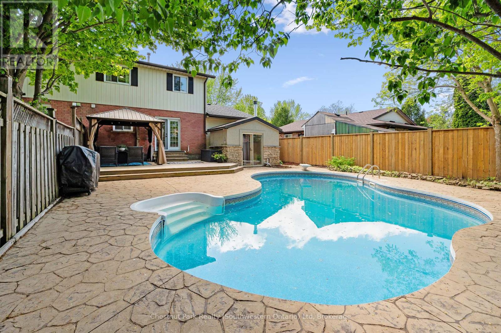 32 Wilson Crescent, Centre Wellington, Ontario  N0B 1S0 - Photo 36 - X12159033