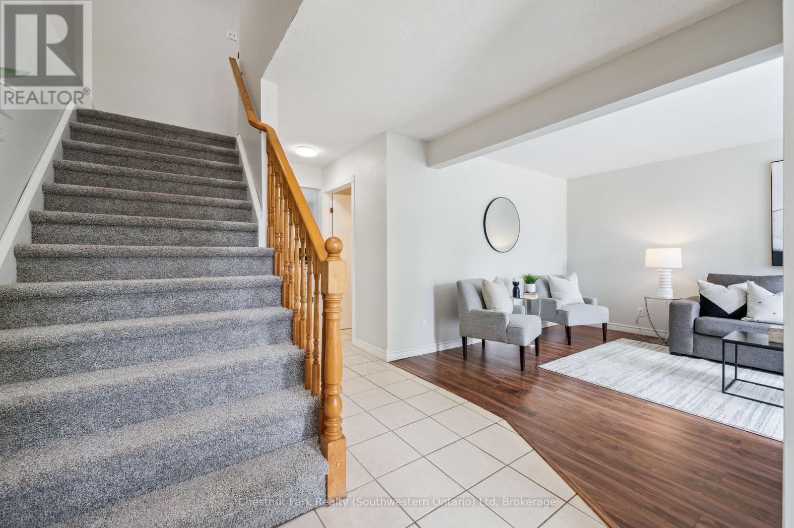 32 Wilson Crescent, Centre Wellington, Ontario  N0B 1S0 - Photo 4 - X12159033