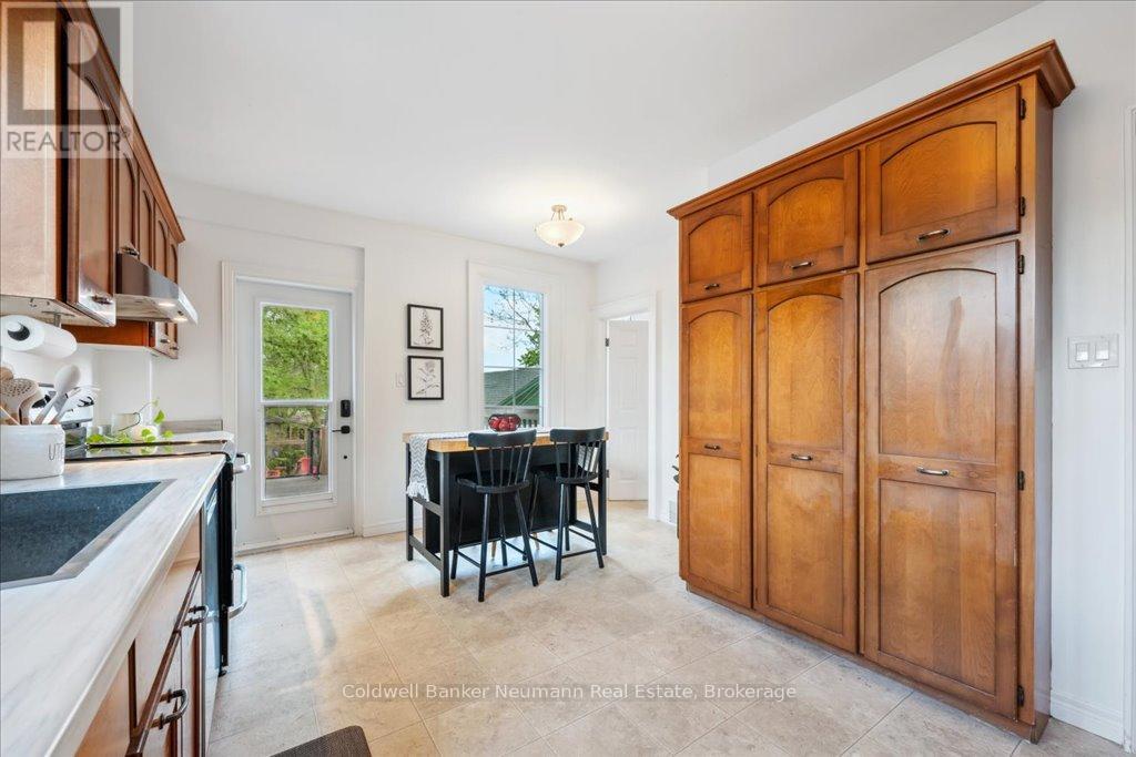 120 Waterloo Avenue, Guelph, Ontario  N1H 3J1 - Photo 13 - X12159072