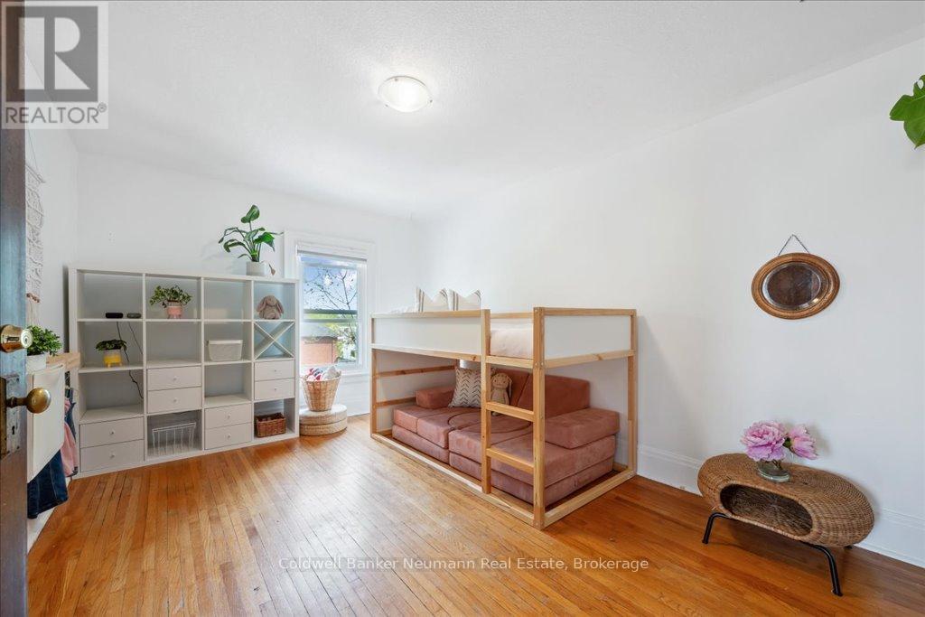 120 Waterloo Avenue, Guelph, Ontario  N1H 3J1 - Photo 23 - X12159072